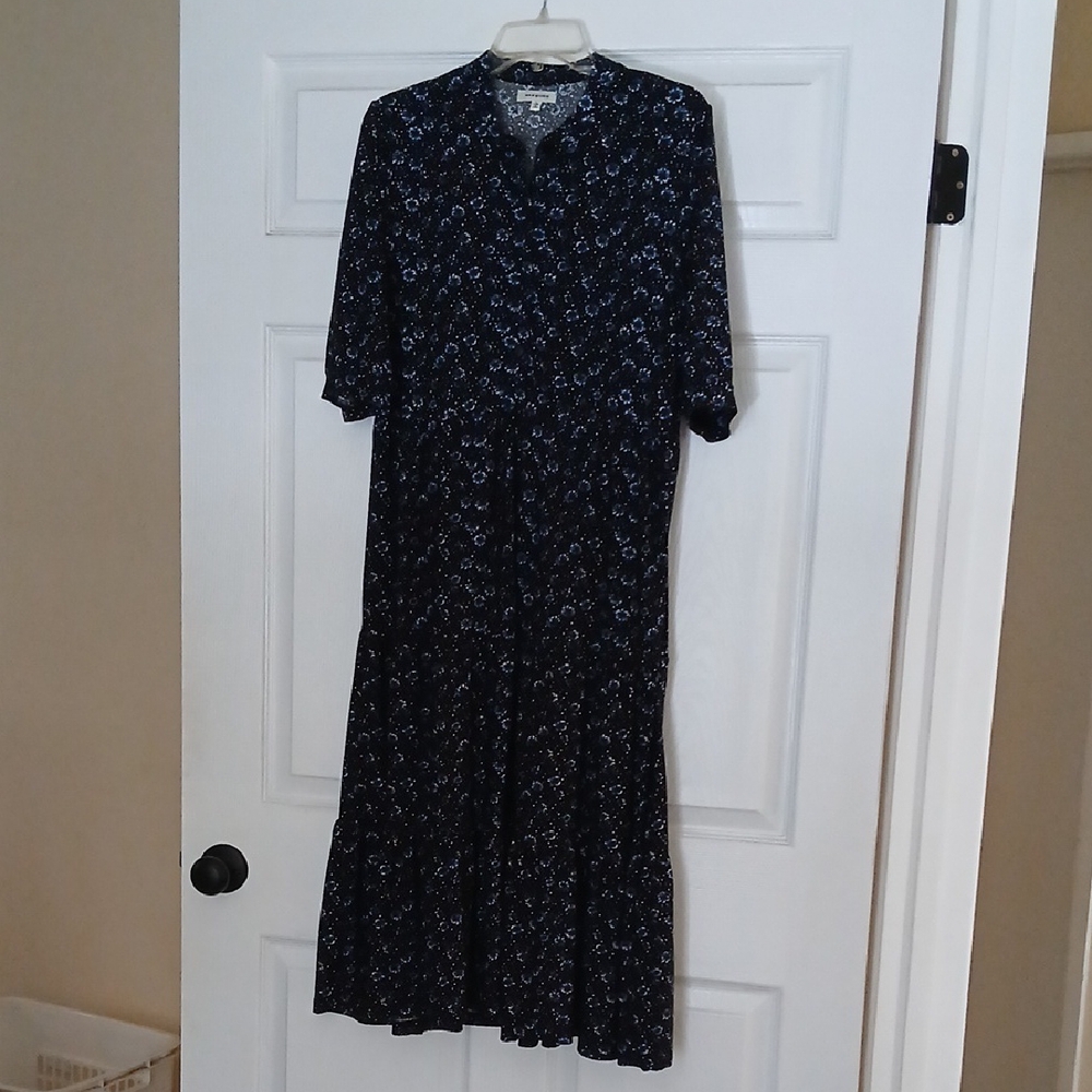 Max Studio Navy Floral Midi Dress